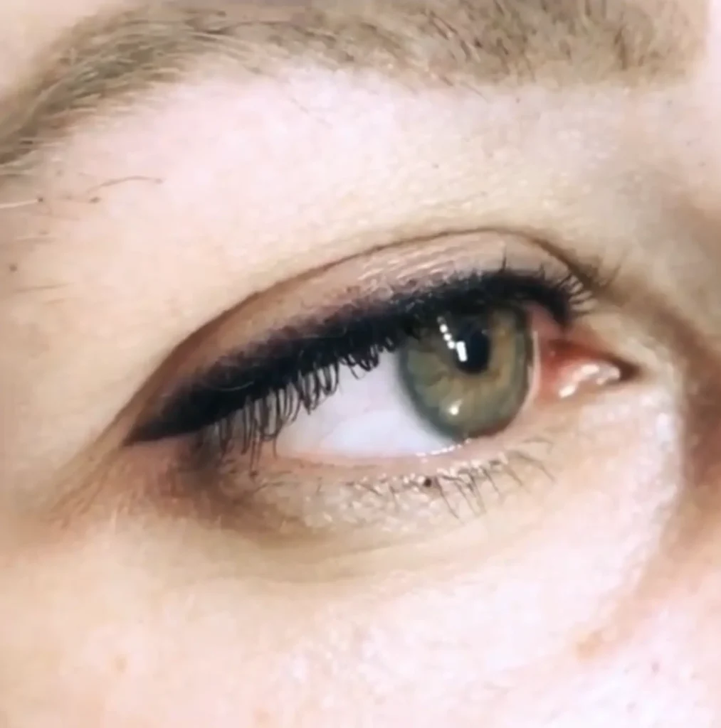 eye liner tattoo